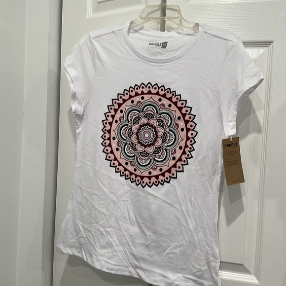 People Concept Shirts NWT white soft feel. Sizes L and XL (Junior) - Picture 4 of 4